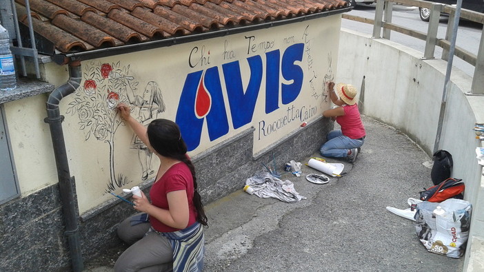 Rocchetta Cairo: nuovo Murales dedicato all'AVIS del paese Rocchetta Cairo: nuovo Murales dedicato all'AVIS del paese