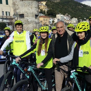 Cerimonia di consegna “ufficiale” a Laigueglia delle 15 Mtb nell’ambito dell’iniziativa “Uno sport per amico”