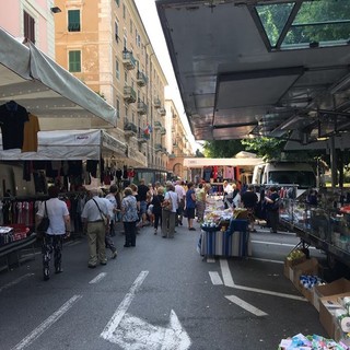 Savona, aumenta del 15% il suolo pubblico per gli ambulanti del mercato, Torcello (Confcommercio): &quot;Decisione non condivisa, ci opponiamo&quot;