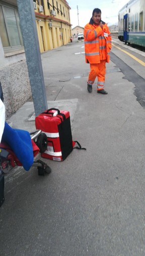 Il macchinista si sente male, treno si blocca in galleria. Allarme tra i passeggeri
