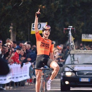 Ciclismo, buone notizie da Samuele Manfredi, il cislista si sveglia dal coma e dice: "Ho fame"