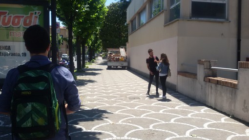 #Maturità2016, al Giordano Bruno di Albenga "vince" il PIL, la tematica dei confini e il rapporto padre e figlio: video #Maturità2016, al Giordano Bruno di Albenga "vince" il PIL, la tematica dei confini e il rapporto padre e figlio: video
