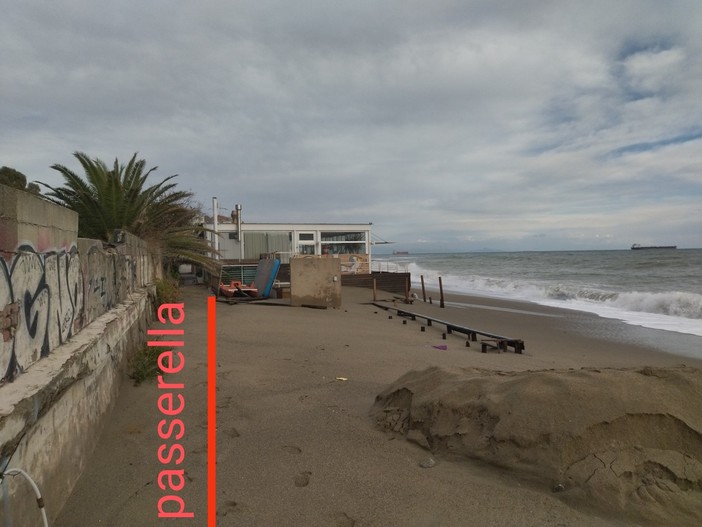 Savona, Pensiero Critico: "Rigassificatore e passeggiata in legno di via Nizza, due progetti destinati al fallimento" Savona, Pensiero Critico: "Rigassificatore e passeggiata in legno di via Nizza, due progetti destinati al fallimento"