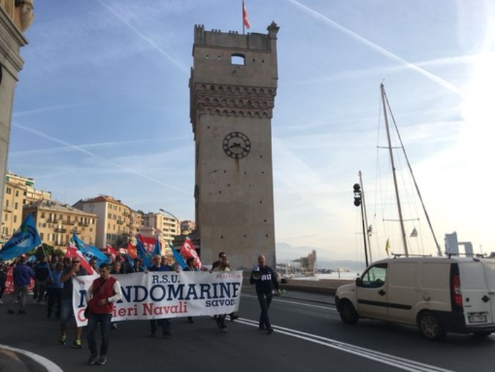 Mondomarine, lavoratori in attesa della pronuncia: "Non c'è tempo da perdere" Mondomarine, lavoratori in attesa della pronuncia: "Non c'è tempo da perdere"