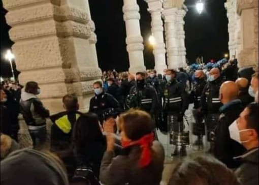 Regione, Vaccarezza: "Il governo di Roma avrebbe dovuto organizzarsi per gestire la seconda pandemia e non lo ha fatto"