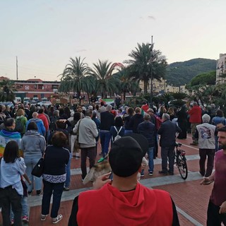 Albenga, corteo per la Palestina: in piazza associazioni e collettivi Albenga, corteo per la Palestina: in piazza associazioni e collettivi