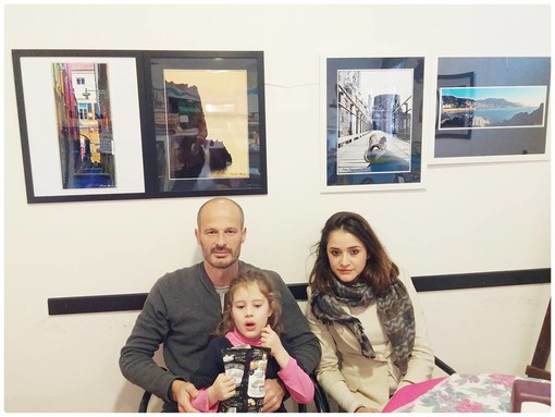 Nuova rassegna fotografica al Bar Vela di Finale Ligure: Taty Pazmino e Nicola Busso