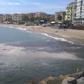 Savona, tornata conforme ai limiti di legge l'acqua del mare alla Foce del Letimbro