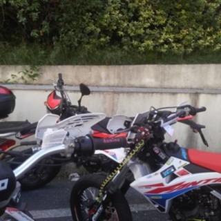 “Da oggi in due in scooter e nella stessa stanza d’albergo anche se non conviventi”