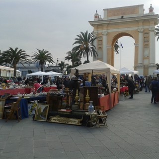 &quot;Finale Antiqua&quot;: mostra mercato di antiquariato e collezionismo