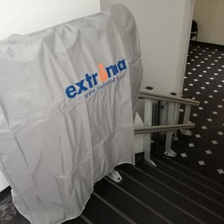 Albenga, Comune più accessibile grazie all'installazione di un montascale