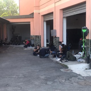 Migranti nei tir in Val Bormida, fra loro anche tre minori: erano stremati e affamati