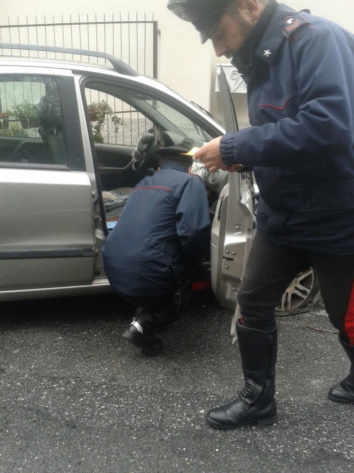 Auto si ribalta ad Erli, un ferito al Santa Corona Auto si ribalta ad Erli, un ferito al Santa Corona