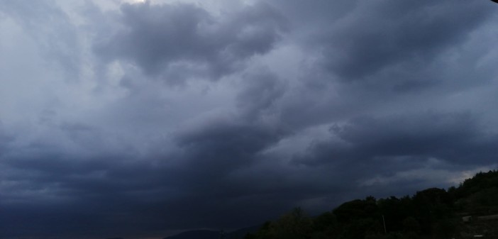 Maltempo, nessuna grossa criticità in Regione finora. Solo qualche smottamento in provincia di Savona Maltempo, nessuna grossa criticità in Regione finora. Solo qualche smottamento in provincia di Savona