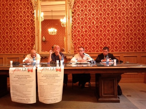 Immagini dell'incontro sulla mobilità a Palazzo Sisto