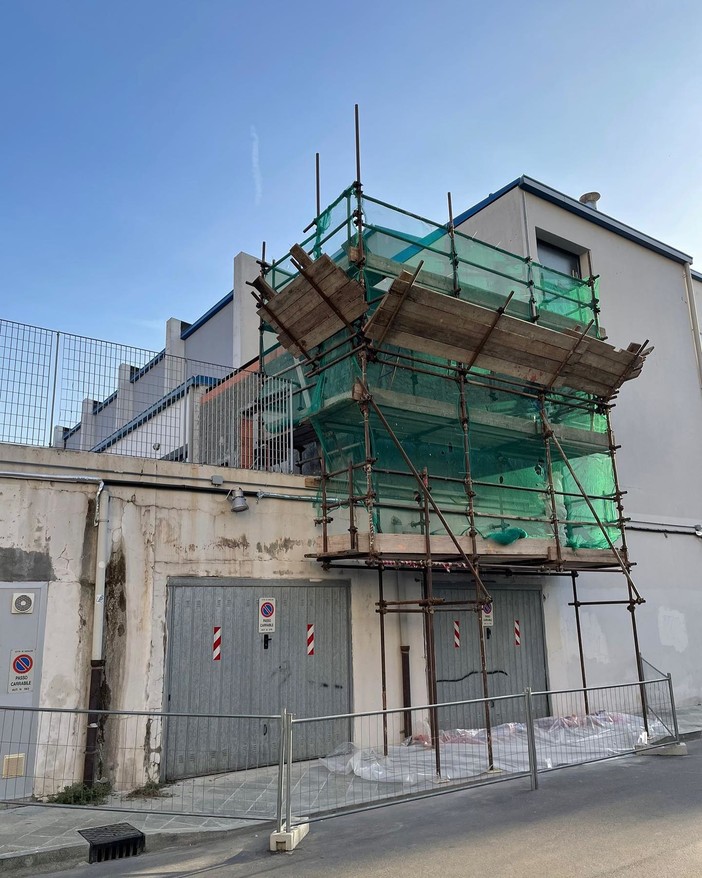 Varazze, un nuovo magazzino della Croce Rossa nel palazzetto dello sport: servirà in caso di eventi calamitosi