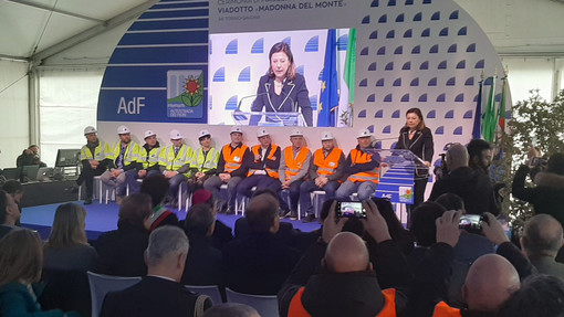 Concessioni autostradali, da Savona le garanzie del Ministro De Micheli: "Non indietreggiamo, tempi necessari per fare le cose per bene" (VIDEO)