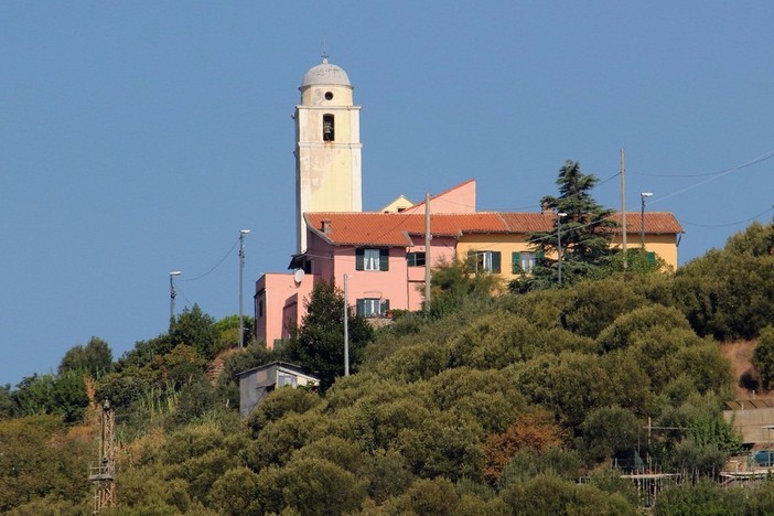 Savona: chiusura del mese di preghiera mariana alla Madonna del Monte Savona: chiusura del mese di preghiera mariana alla Madonna del Monte