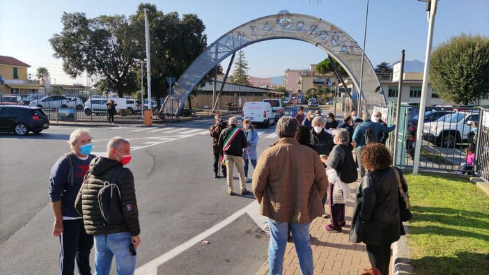 Pietra Ligure (ma non solo) si mobilita per dire no alla chiusura del punto nascite del Santa Corona Pietra Ligure (ma non solo) si mobilita per dire no alla chiusura del punto nascite del Santa Corona