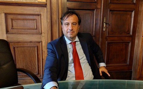 Savona, indagine sul gradimento dei sindaci, in cinque anni Russo perde quasi il 10%