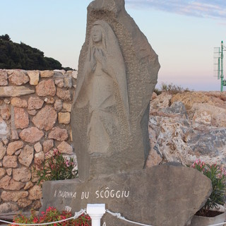 Ad Andora tradizionale processione in mare con la Madonna dello Scoglio