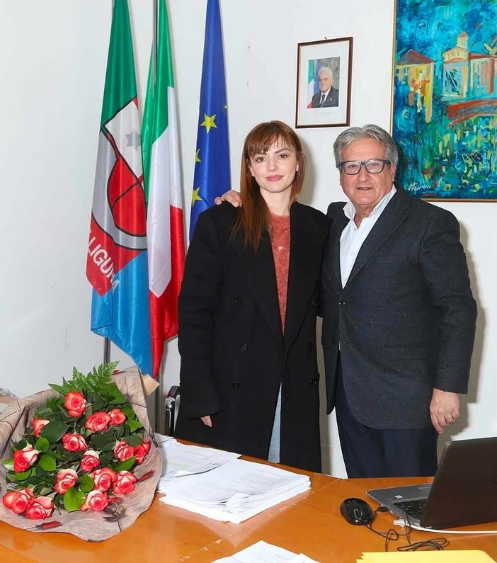Carcare festeggia Annalisa: "Buon compleanno alla nostra stella"