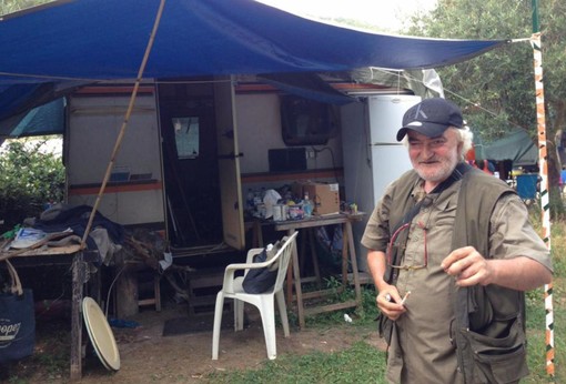 Le vetrine di Finale Ligure si riempiono d'arte nel ricordo di Beppe Rosso: il 22 e 23 giugno una mostra diffusa