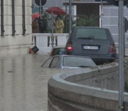 Varazze: maltempo, Delfino "nessun morto perchè soccorsi hanno funzionato" Varazze: maltempo, Delfino "nessun morto perchè soccorsi hanno funzionato"