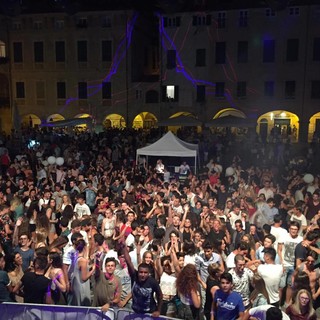 Finalmarina, successo ieri sera per la Notte bianca WOW