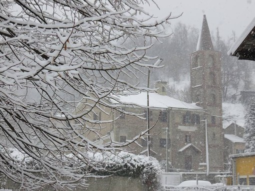 Allerta neve, continuano le precipitazioni nell'entroterra savonese