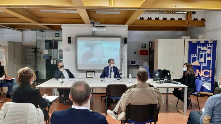 Rinnovato l'ufficio di presidenza di Anci Liguria Rinnovato l'ufficio di presidenza di Anci Liguria