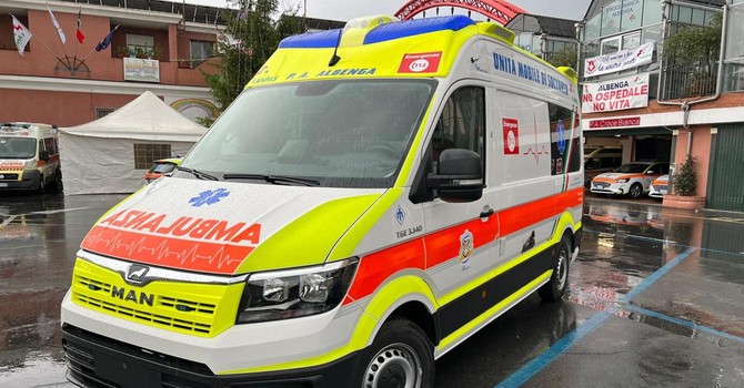 Albenga, incidente in via del Cristo: coinvolto un motociclista, soccorsi mobilitati Albenga, incidente in via del Cristo: coinvolto un motociclista, soccorsi mobilitati