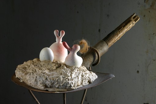 Albissola Marina: a Pozzo Garitta personale dell'artista e scenografo teatrale Andrea Fagioli Albissola Marina: a Pozzo Garitta personale dell'artista e scenografo teatrale Andrea Fagioli