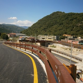 Illeciti per la costruzione del ponte sul Pora, il comune di Finale Ligure si costituisce parte civile Illeciti per la costruzione del ponte sul Pora, il comune di Finale Ligure si costituisce parte civile