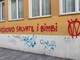 Scritte vandaliche no vax alle scuole Pertini Colombo e al nido di Lavagnola