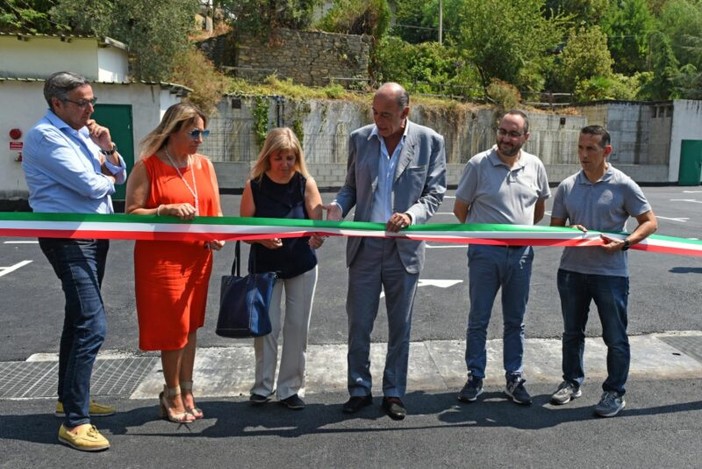 Alassio, inaugurato il parcheggio Box 72: spazio a 37 nuovi posti auto gratuiti Alassio, inaugurato il parcheggio Box 72: spazio a 37 nuovi posti auto gratuiti