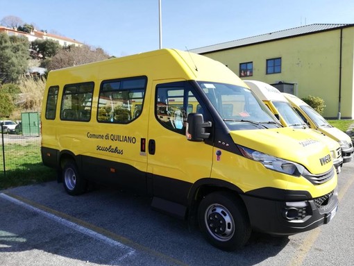Due nuovi scuolabus per i bambini di Quiliano (FOTO) Due nuovi scuolabus per i bambini di Quiliano (FOTO)