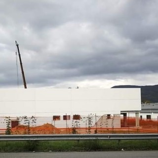 Nuovo supermercato, Impegno per Carcare attacca il comune: "Il Tar ha accolto il ricorso di Conad Mac 3. Costruito senza approvazione della Regione"
