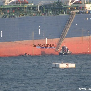 Ordigno danneggia la Seajewel, indagini proseguono. Dal Governo per ora silenzio Ordigno danneggia la Seajewel, indagini proseguono. Dal Governo per ora silenzio