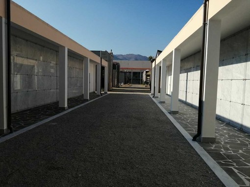 Leca d'Albenga, via al secondo lotto di ampliamento del cimitero: in arrivo 210 nuovi loculi