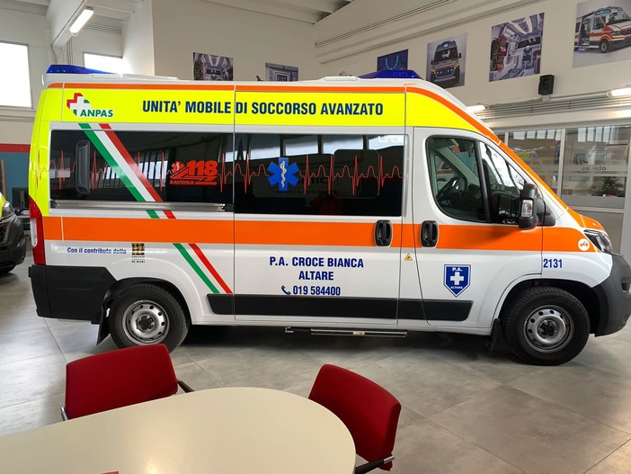 Grande festa ad Altare, la Croce Bianca inaugura la nuova ambulanza (FOTO)