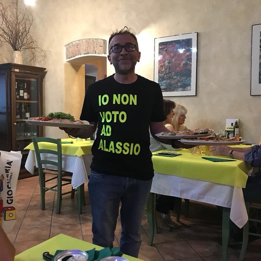 Elezioni ad Alassio, Antonio Caviglia titolare di una pizzeria lancia la sfida:"A chi mi porterà per primo tutti i santini una cena omaggio"