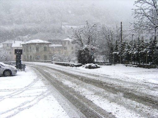 Nevicate abbondanti in Val Bormida, scatta l'Allerta 2 ma le scuole restano aperte