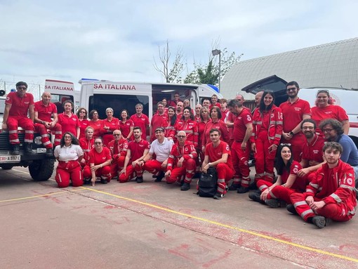 Stella, inaugurati due nuovi mezzi per la Croce Rossa in memoria di Massimo Cambise (FOTO) Stella, inaugurati due nuovi mezzi per la Croce Rossa in memoria di Massimo Cambise (FOTO)