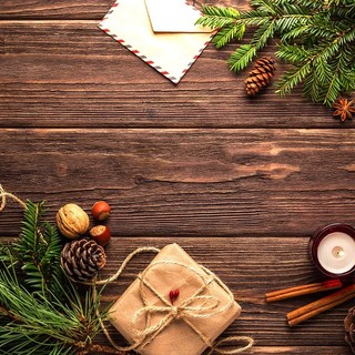 I simpatici "Nonni Arzilli" di Sereni Orizzonti animano il Natale a Savona e ad Albenga