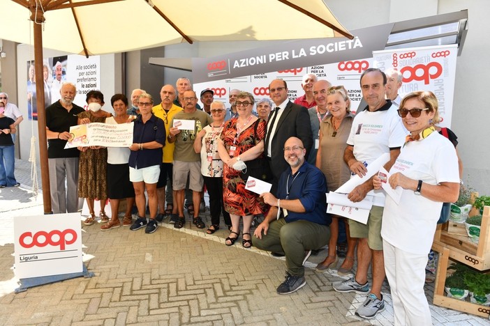 Albenga, aperto il nuovo punto vendita InCoop di viale Martiri della Libertà