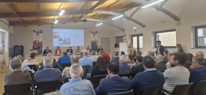 Acqua, ad Albenga il Tavolo Verde per la costituzione di un Consorzio di Bonifica per il ponente ligure Acqua, ad Albenga il Tavolo Verde per la costituzione di un Consorzio di Bonifica per il ponente ligure