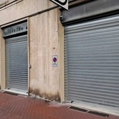 Savona, negozi chiusi e trasformati in box, la crisi del commercio cambia il volto dei quartieri periferici Savona, negozi chiusi e trasformati in box, la crisi del commercio cambia il volto dei quartieri periferici