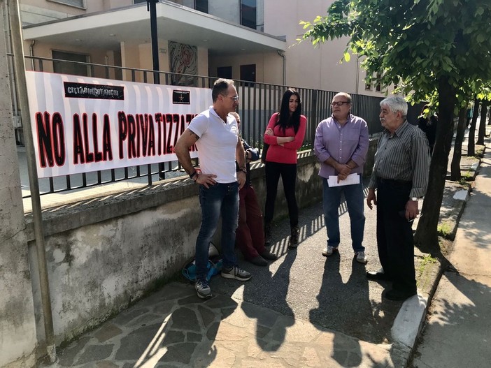 Nella gallery una sequenza "alternata" dei vari momenti della protesta ad Albenga e a Cairo Montenotte