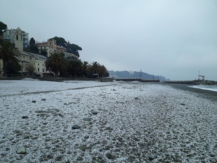 Nevicata a Celle, disagi nelle frazioni: sospeso momentaneamente il servizio scuolabus Nevicata a Celle, disagi nelle frazioni: sospeso momentaneamente il servizio scuolabus